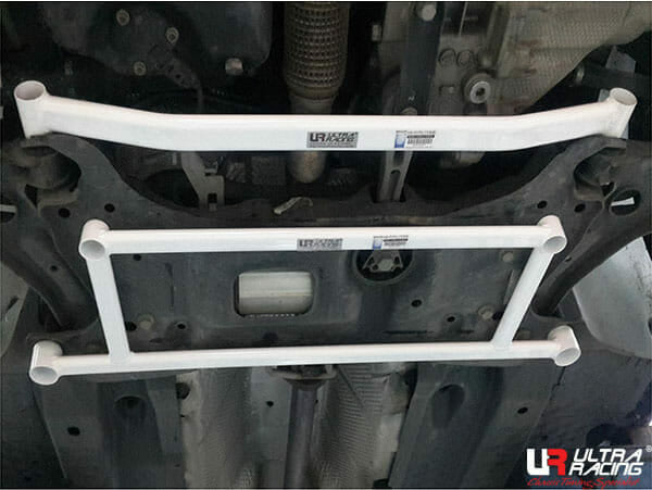 Ultra Racing 4-Point Front Lower Brace (URTW-LA4-2912)