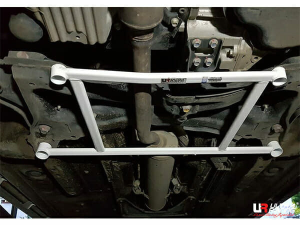 Ultra Racing 4-Point Front Lower Brace (URTH-LA4-3825)