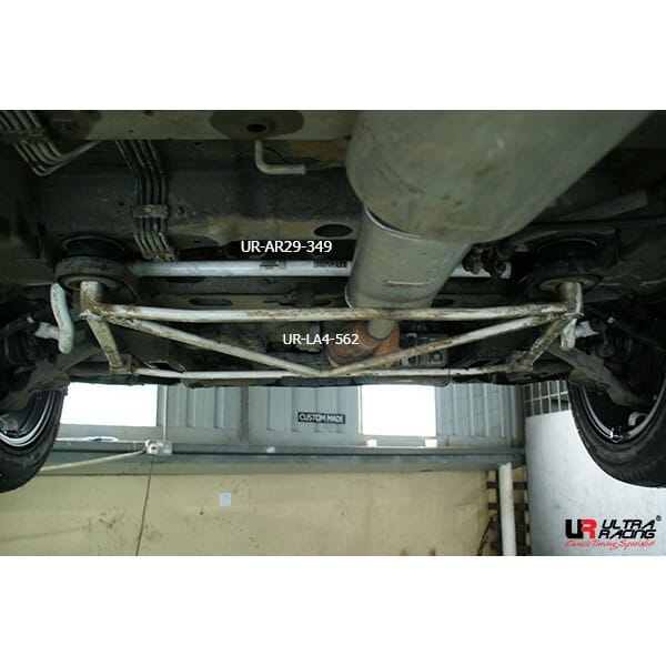 Ultra Racing 29mm Front Anti-Roll Bar (UR-AF29-349)