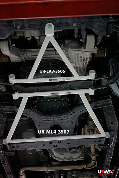 Ultra Racing 4-Point Mid Lower Brace (UR-ML4-3507)