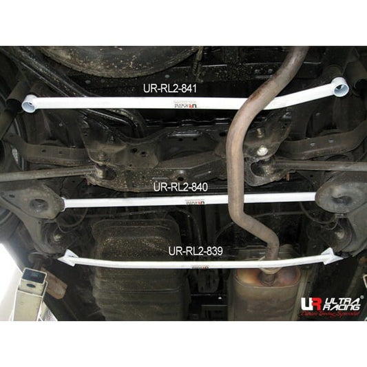 Ultra Racing 2-Point Rear Lower Brace (UR-RL2-839)