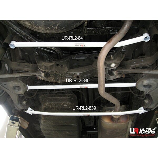 Ultra Racing 2-Point Rear Lower Brace (UR-RL2-841)