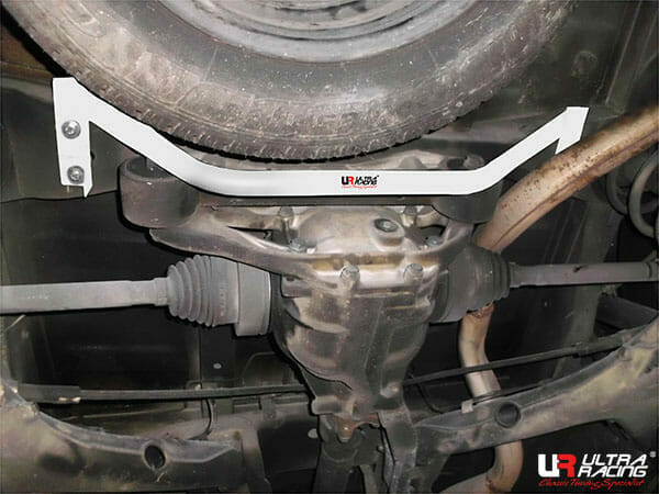 Ultra Racing 2-Point Rear Lower Brace (UR-RL2-2844)