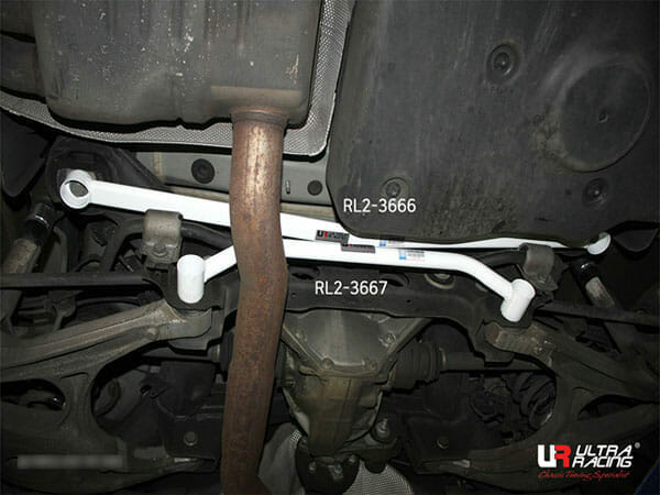 Ultra Racing 2-Point Rear Lower Brace (URKR-RL2-3666)